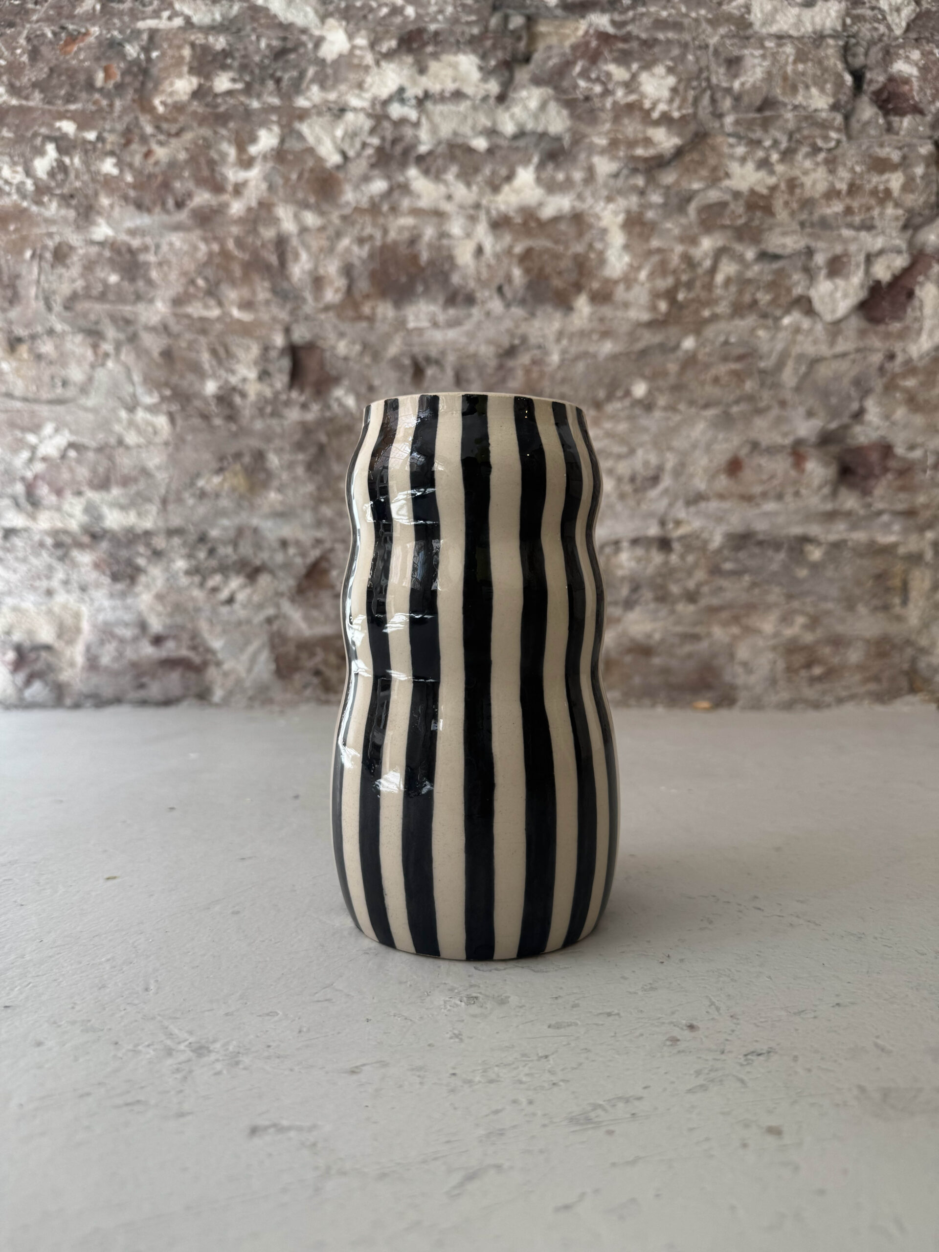 NOIR / STRIPE / VASE – Bild 3