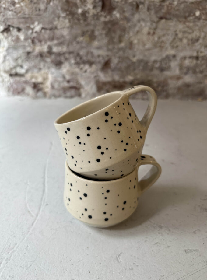 NOIR / DOT / MUG