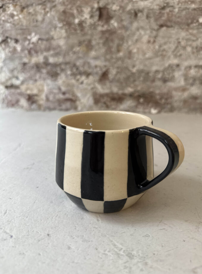 NOIR / GRID / MUG