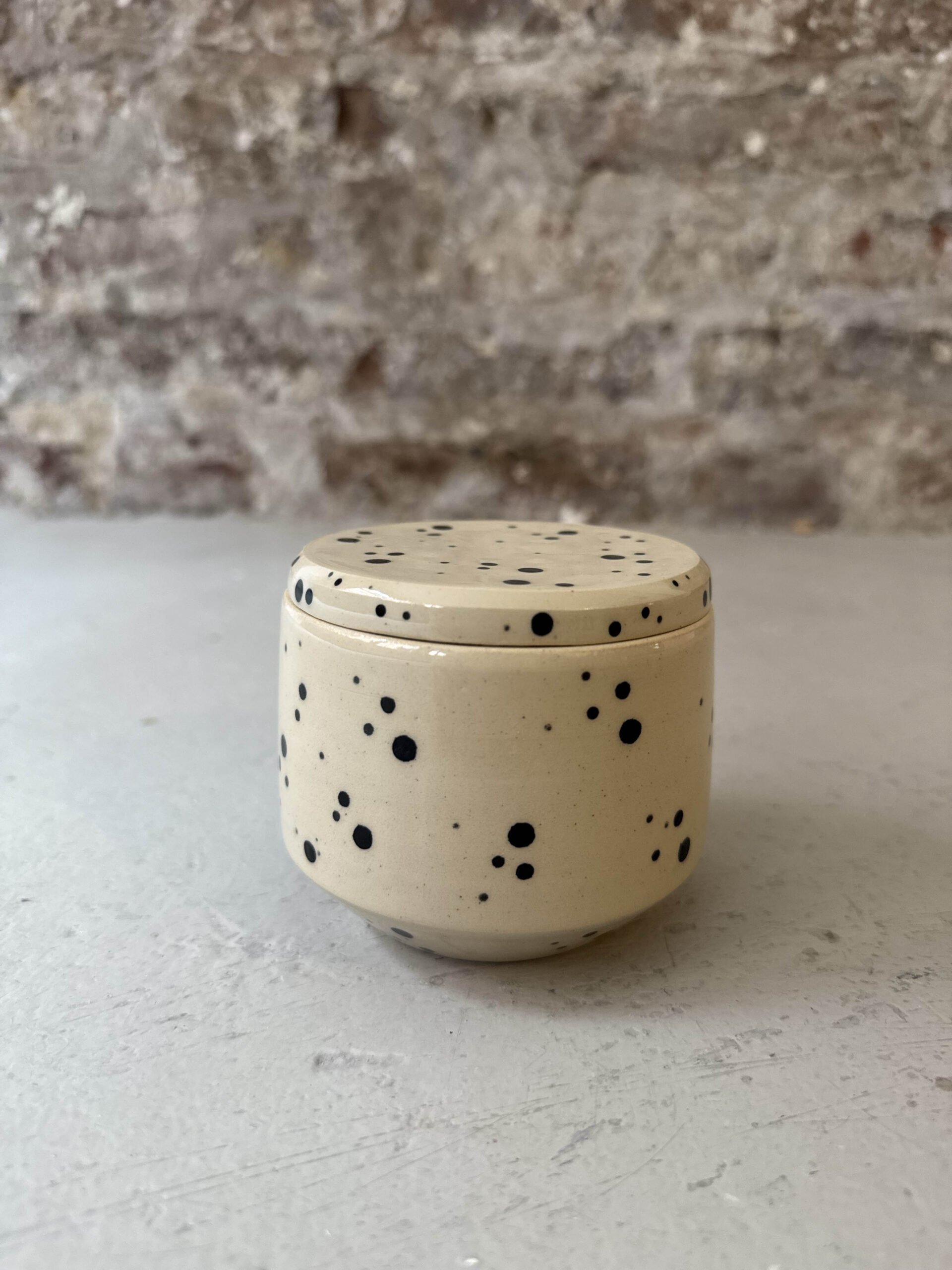 NOIR / DOT / BUTTER DISH – Bild 2