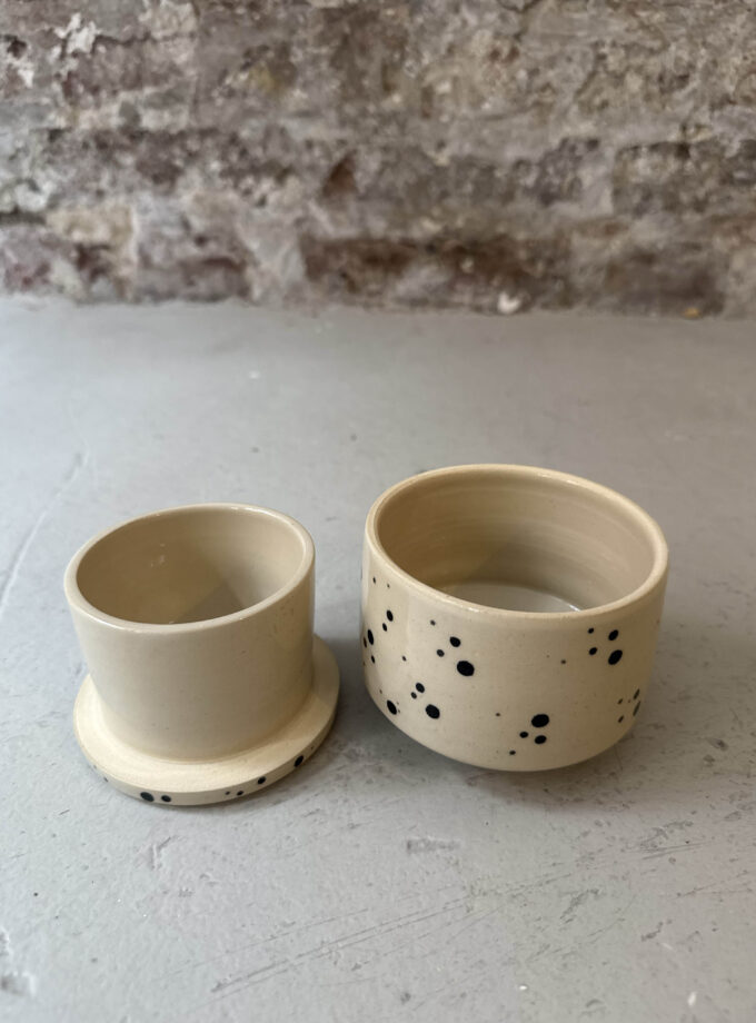 NOIR / DOT / BUTTER DISH