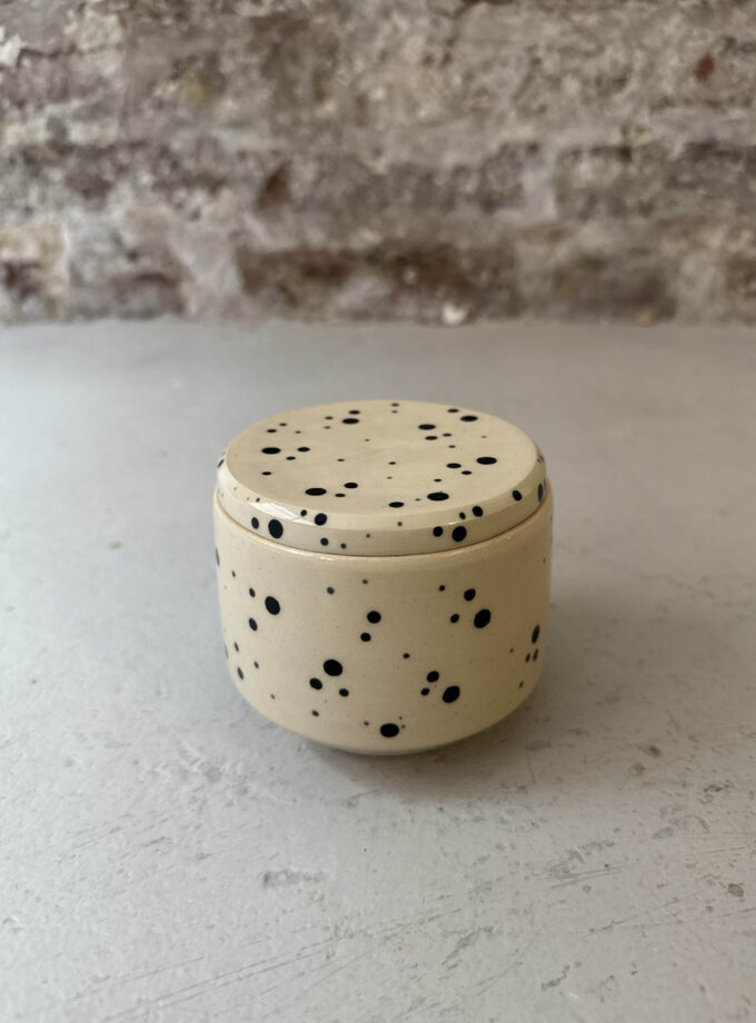 NOIR / DOT / BUTTER DISH
