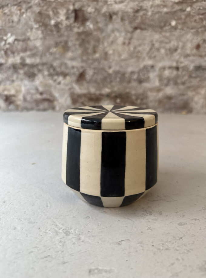 NOIR / GRID / BUTTER DISH
