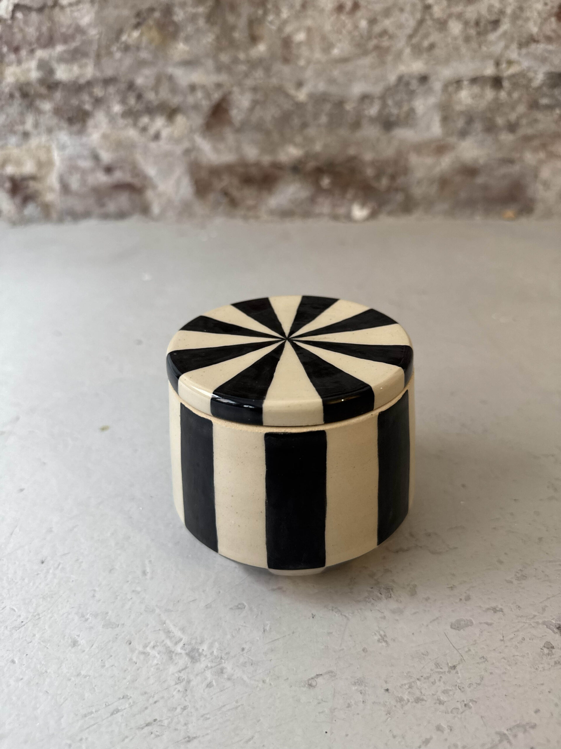 NOIR / GRID / BUTTER DISH – Bild 5