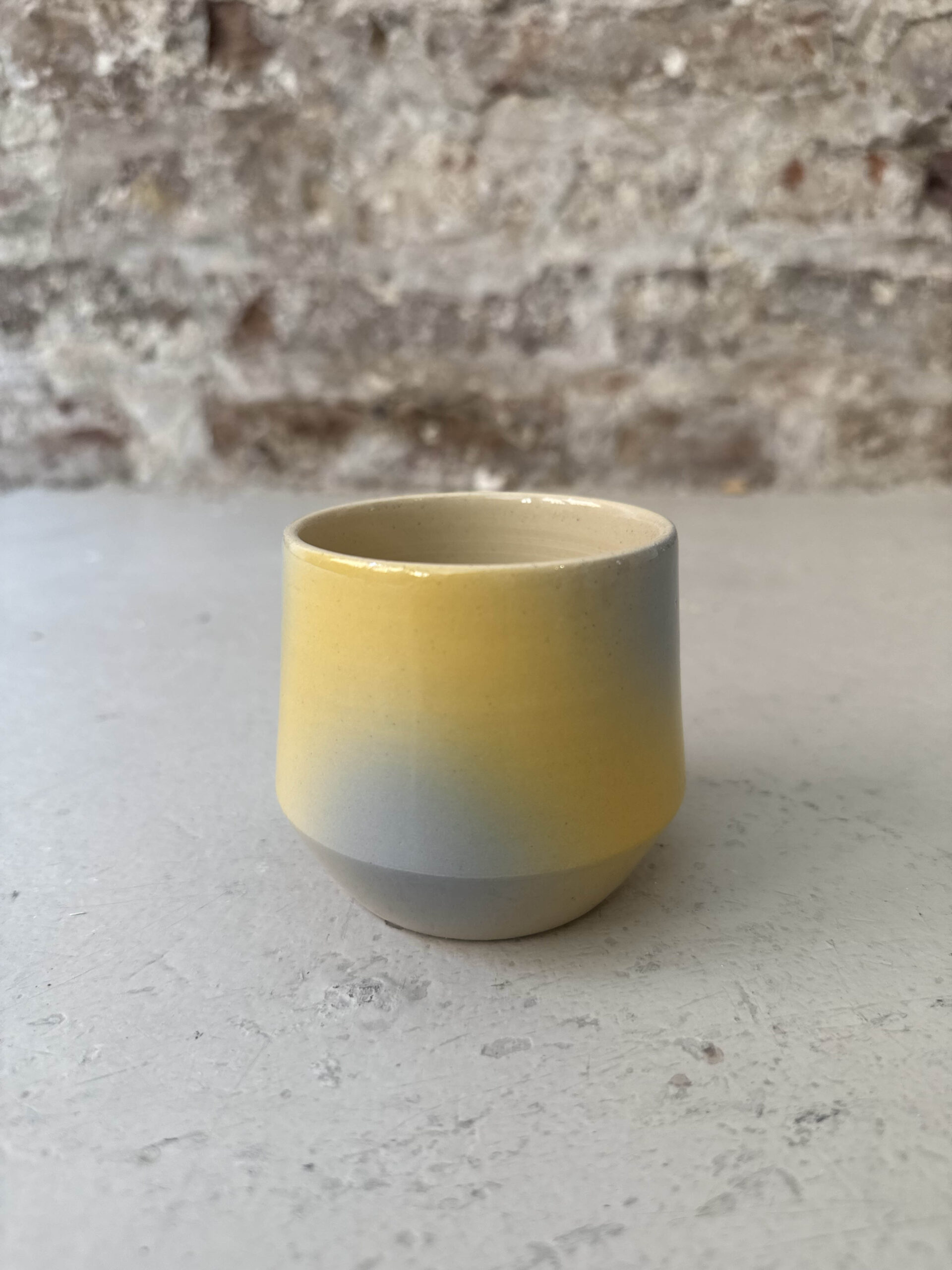 FADE / LIGHT / CUP