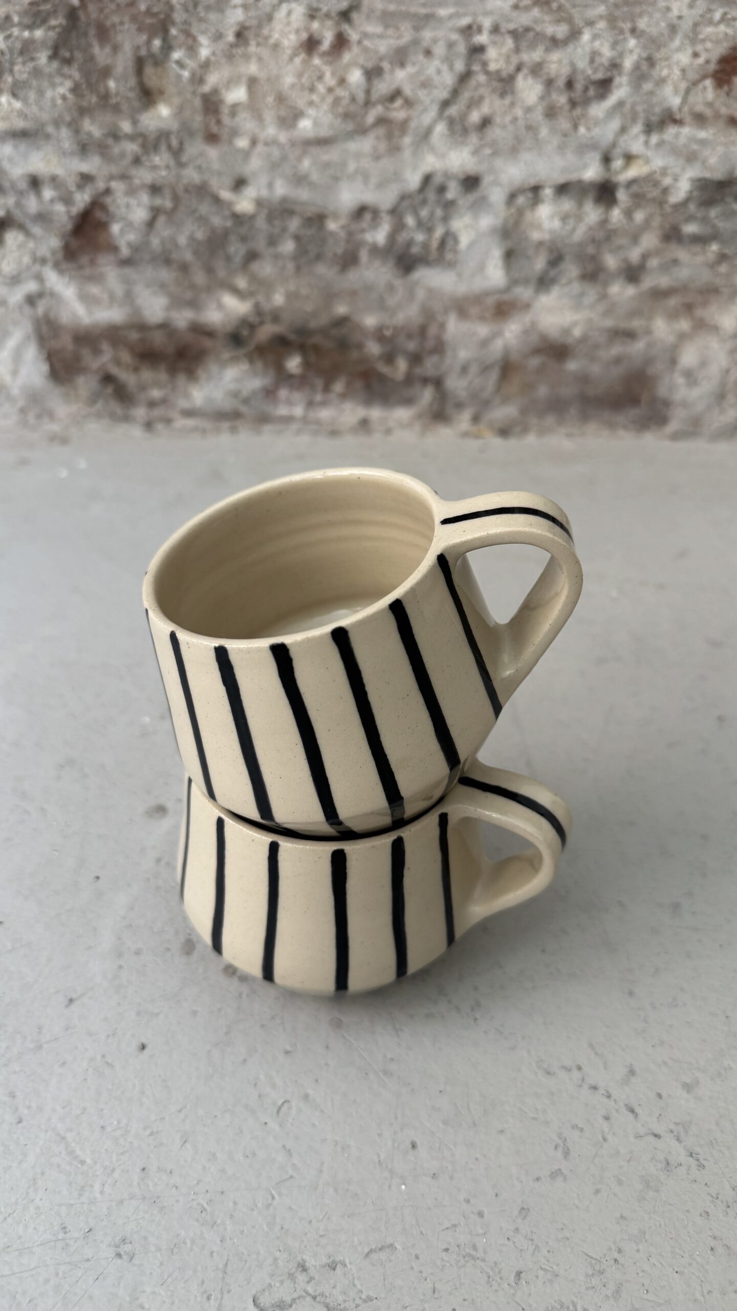 NOIR / LINE / MUG – Bild 4