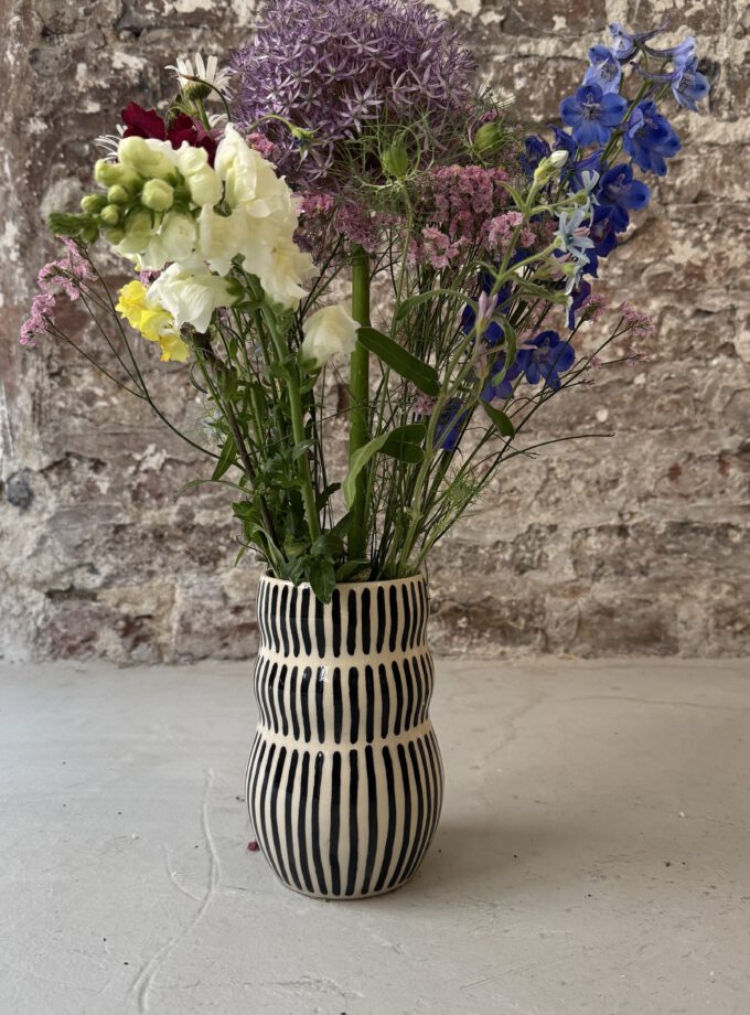 NOIR / LINE / VASE No.2