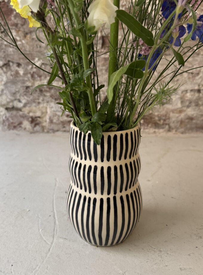 NOIR / LINE / VASE No.2