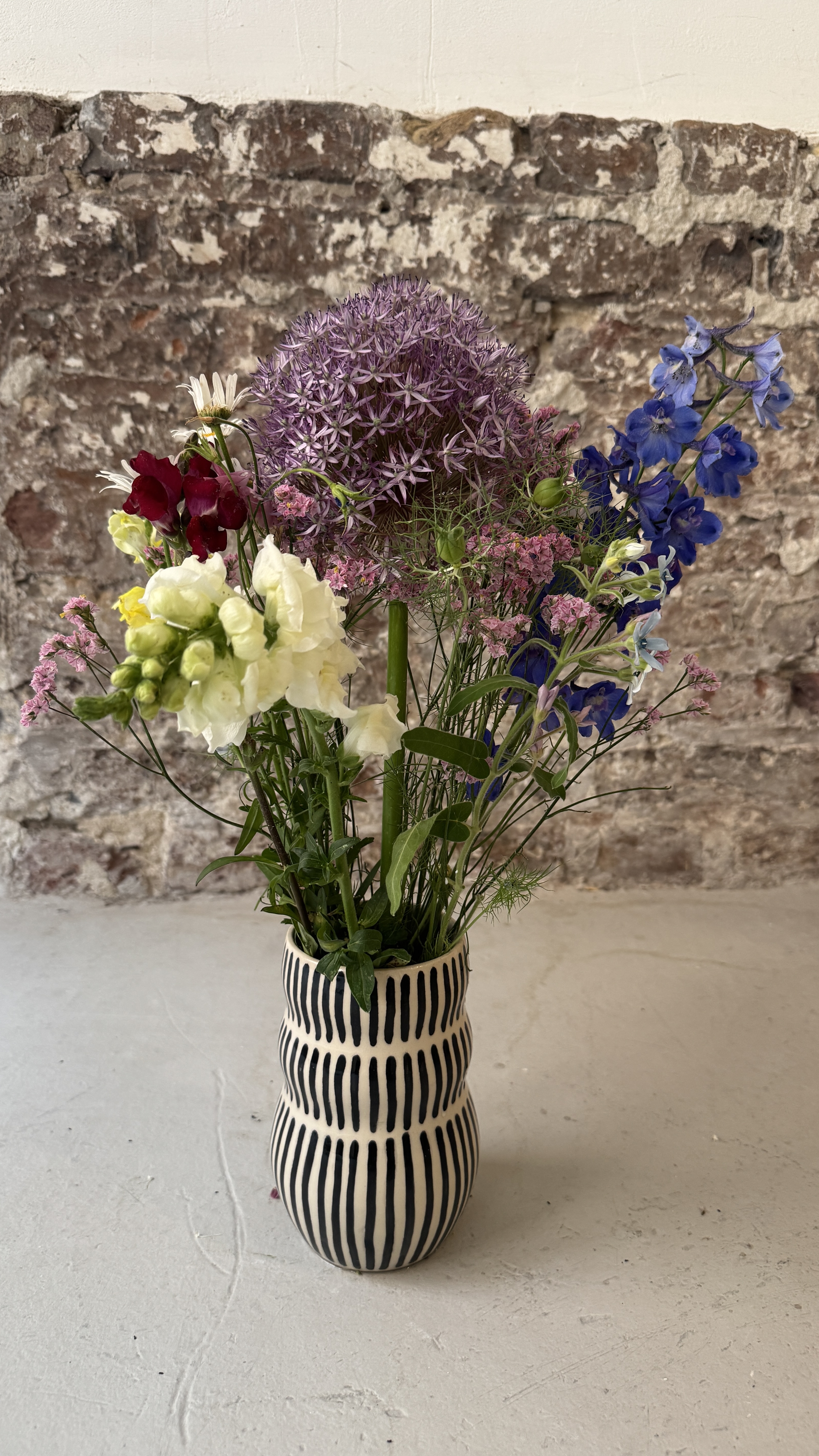 NOIR / LINE / VASE No.2 – Bild 3