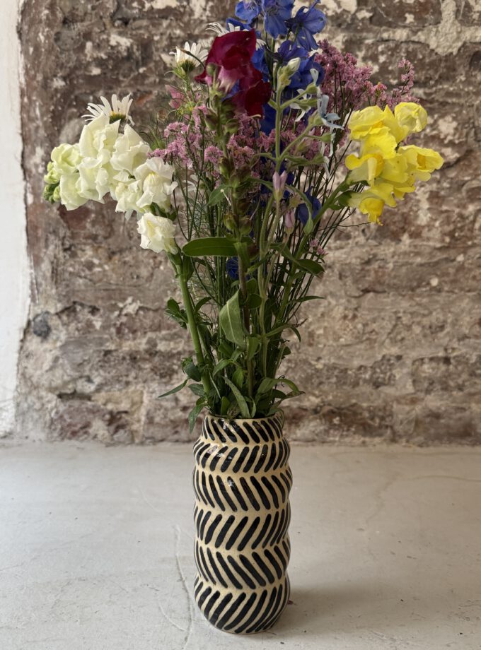 NOIR / LINE / VASE No.3