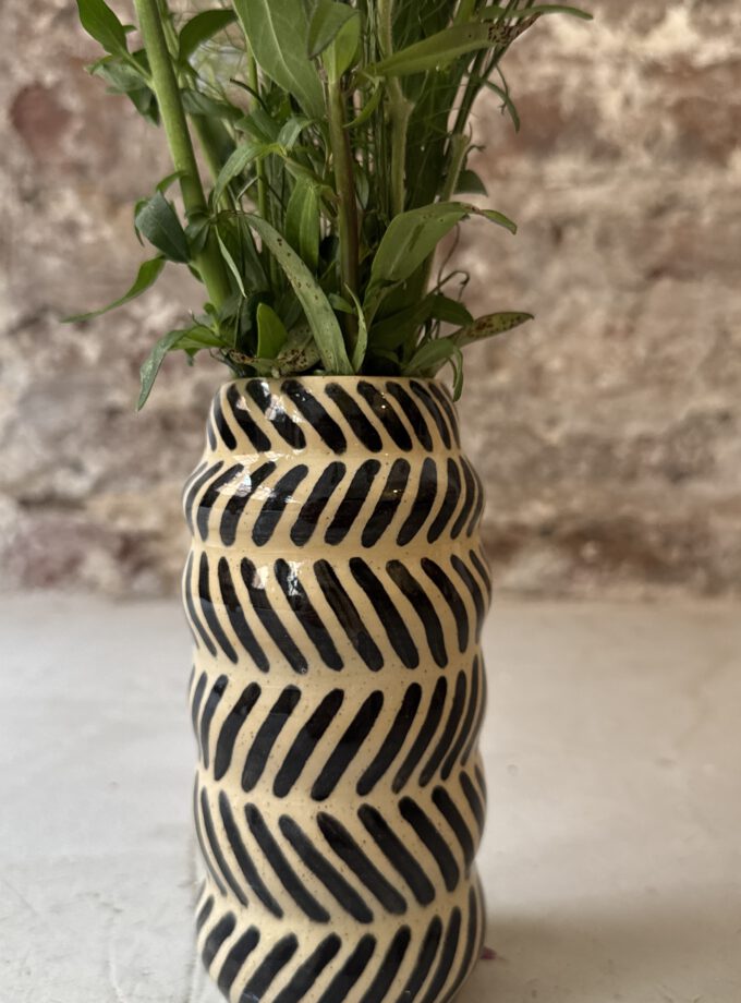 NOIR / LINE / VASE No.3