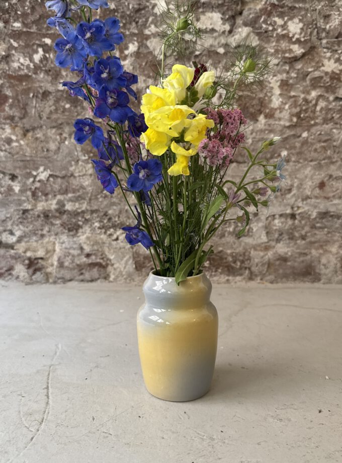FADE / LIGHT / VASE
