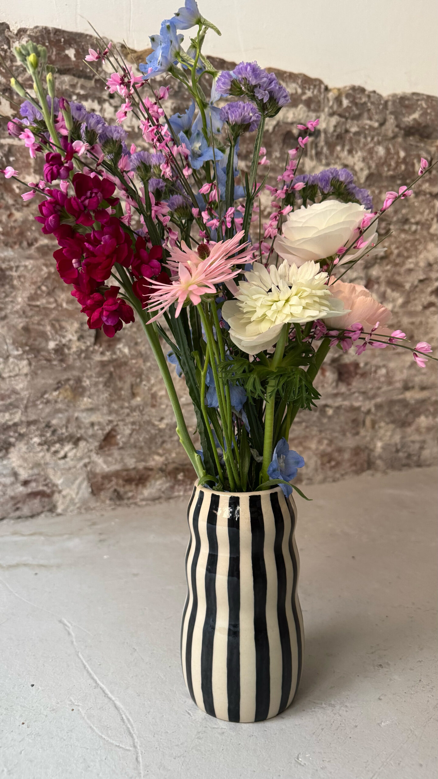 NOIR / STRIPE / VASE – Bild 2