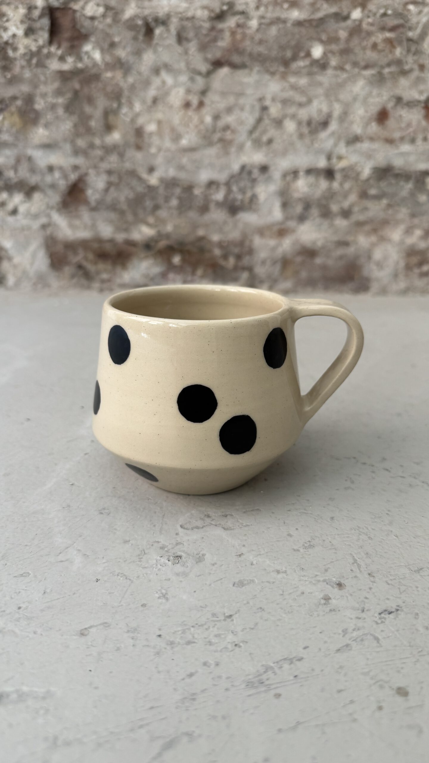 NOIR / POLKA DOT / MUG