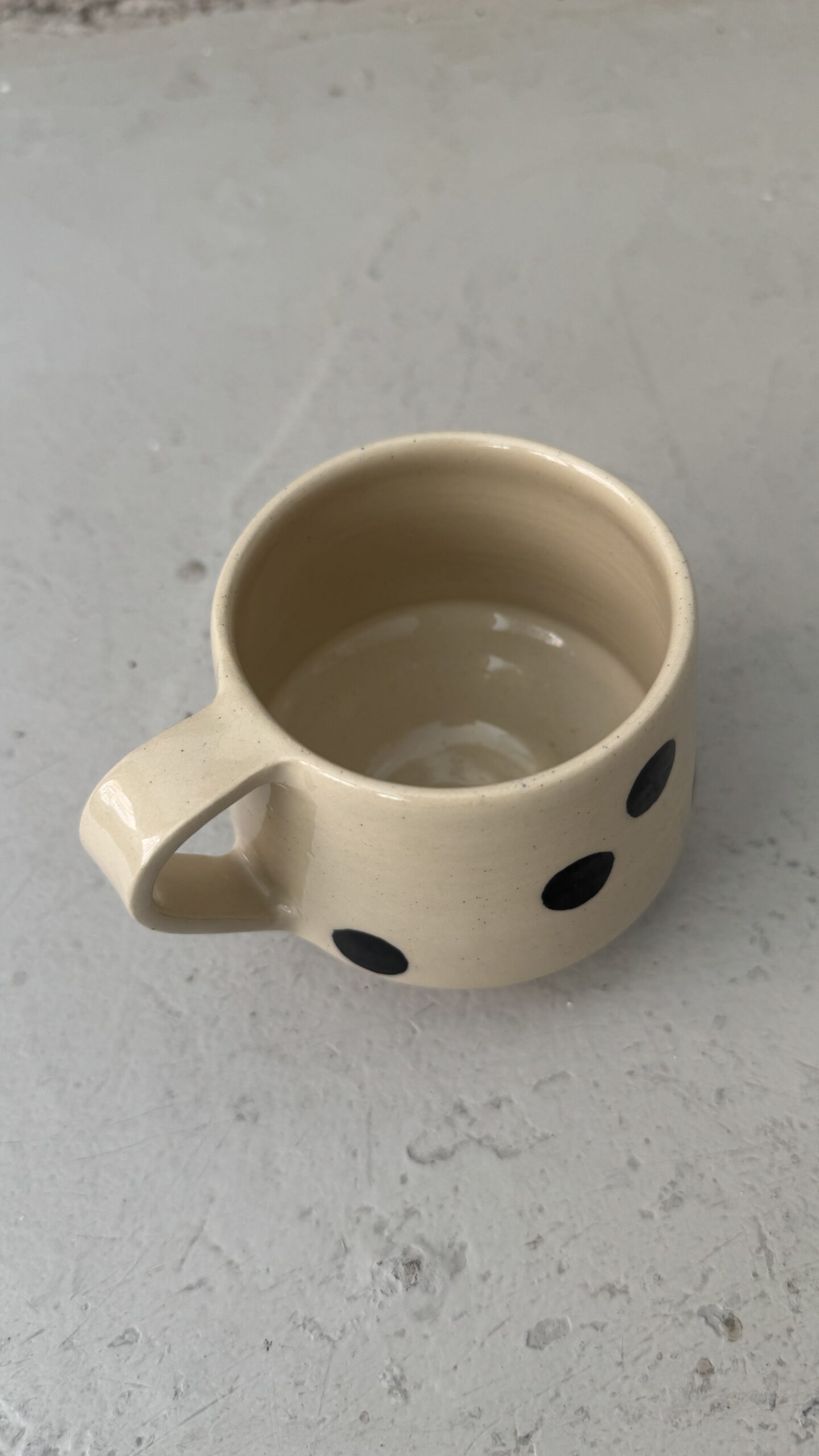 NOIR / POLKA DOT / MUG – Bild 2