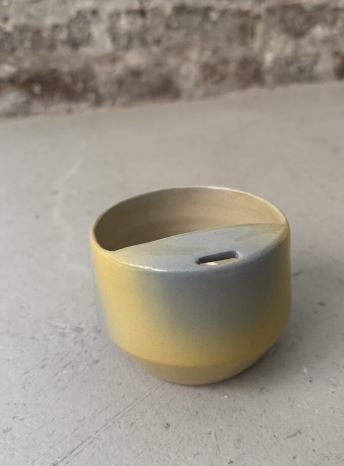 FADE / LIGHT / TO-GO CUP