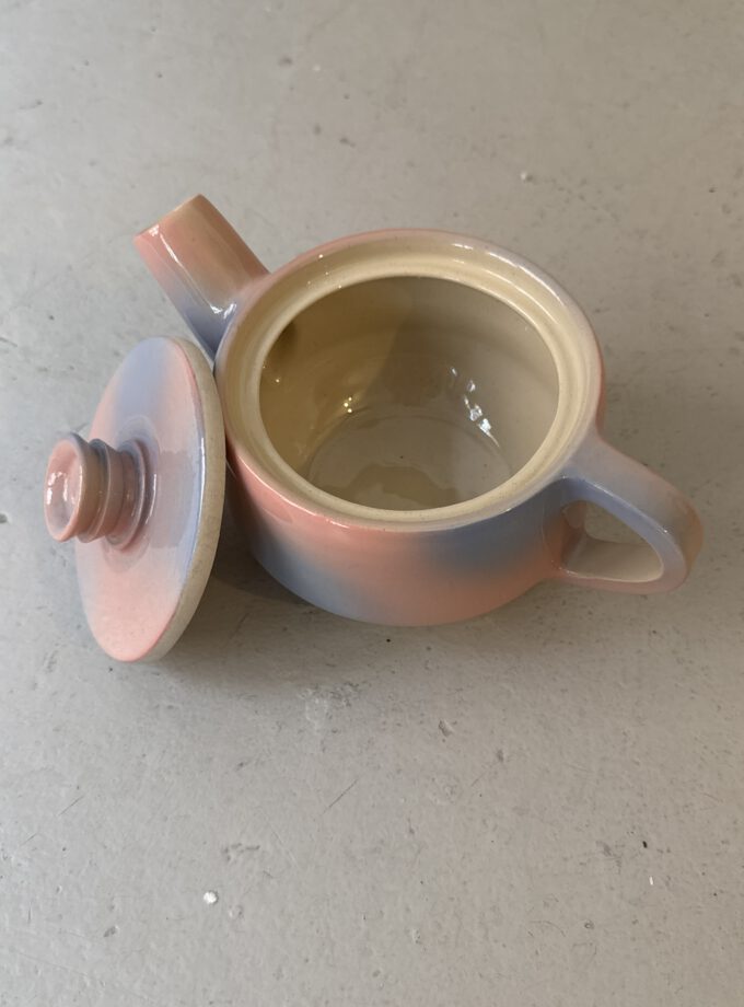 FADE / GLOW / TEAPOT
