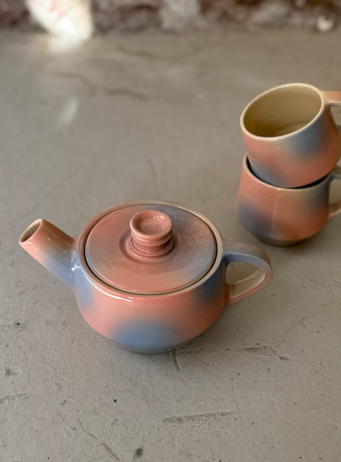 FADE / GLOW / TEAPOT
