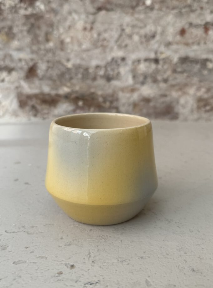 FADE / LIGHT / CUP