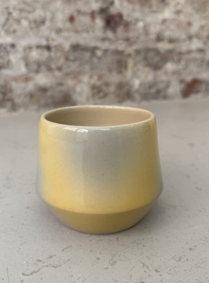 FADE / LIGHT / CUP
