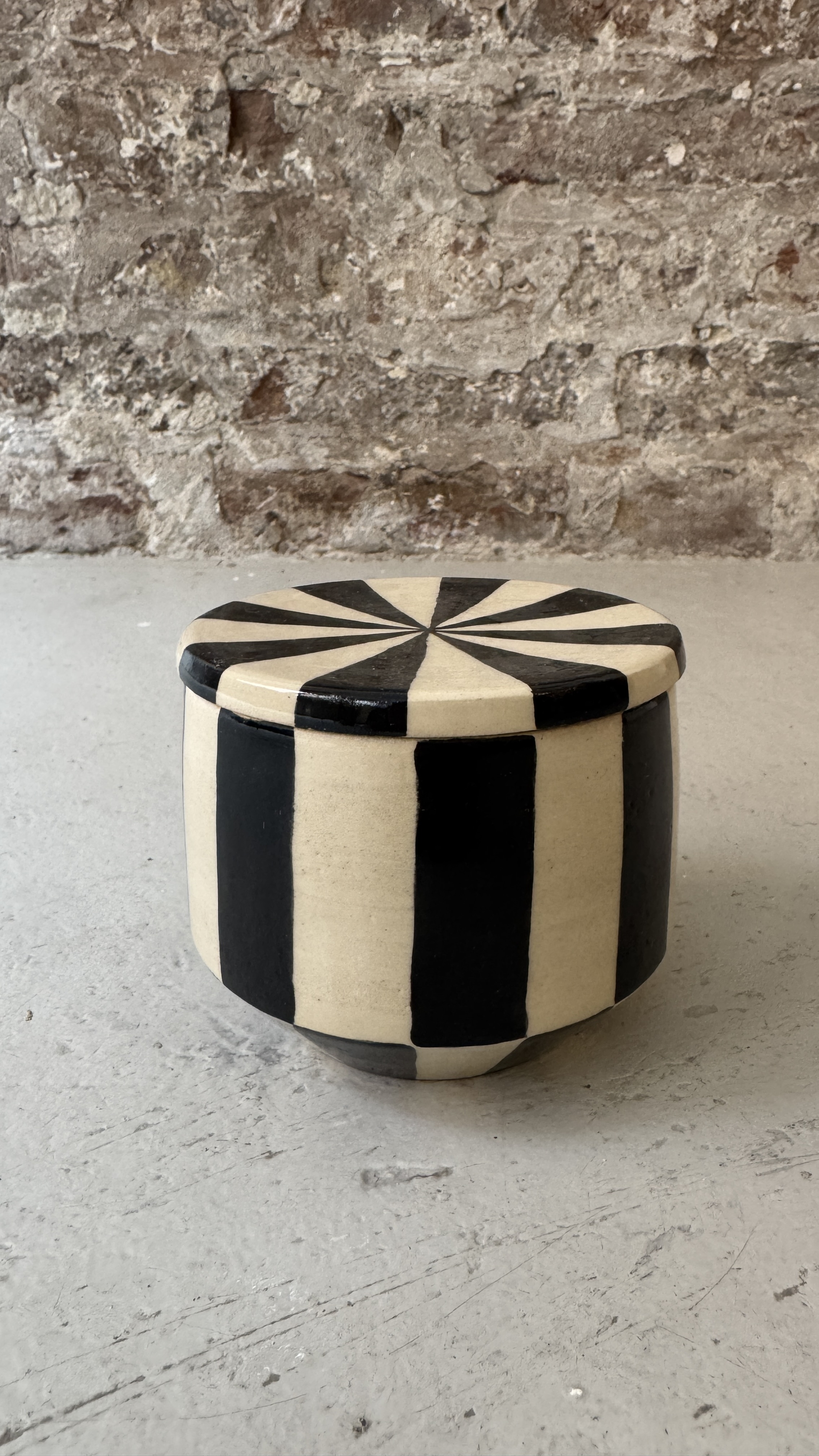 NOIR / GRID / BUTTER DISH – Bild 2