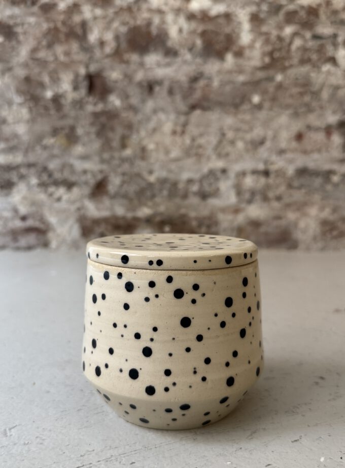 NOIR / DOT / BUTTER DISH