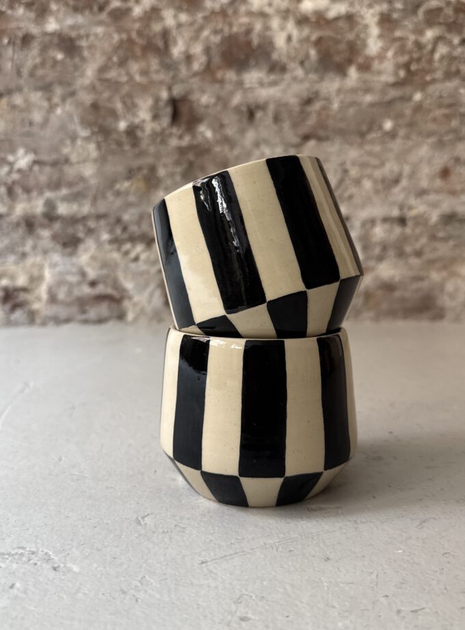 NOIR / GRID / CUP