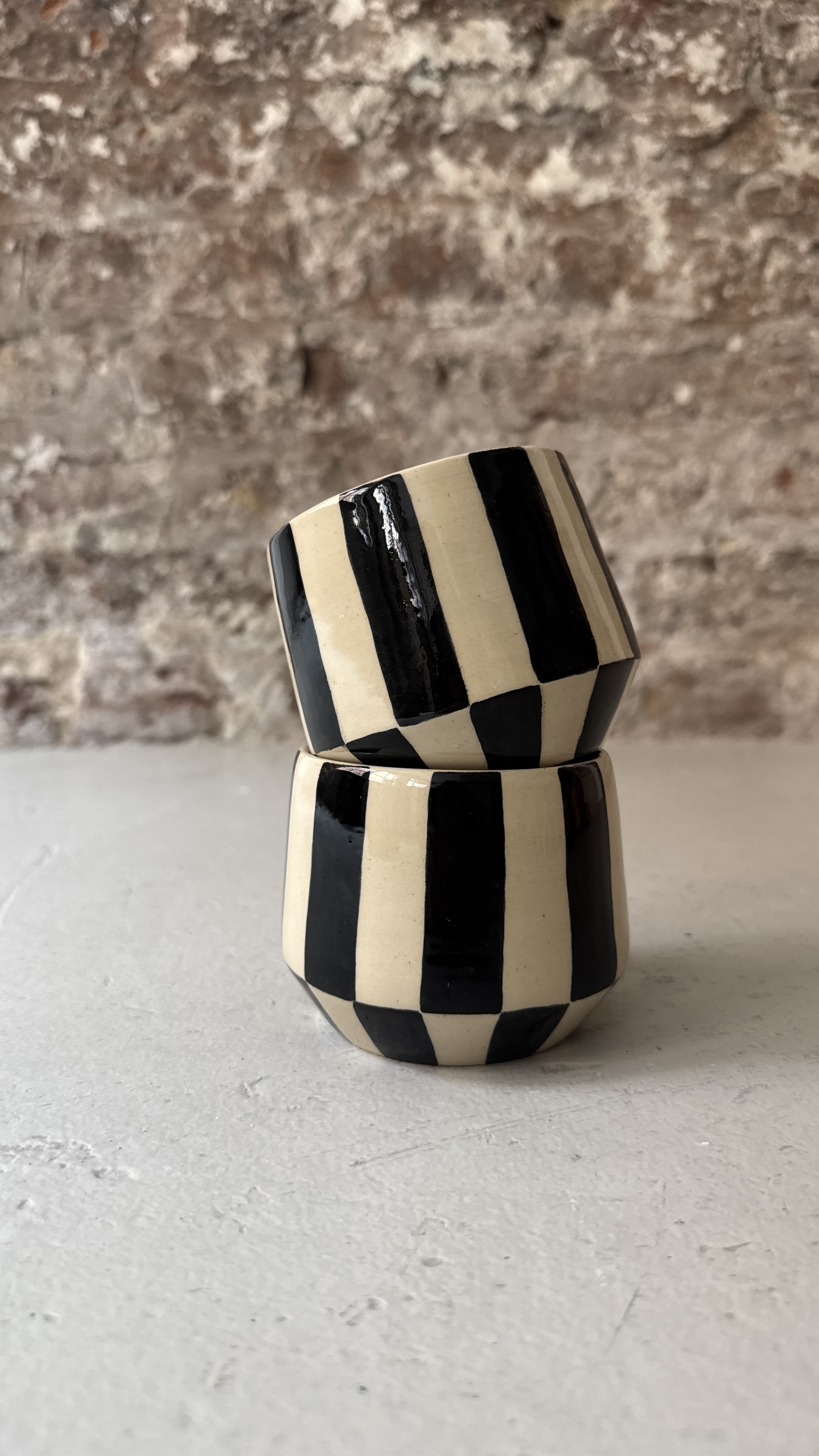 NOIR / GRID / CUP