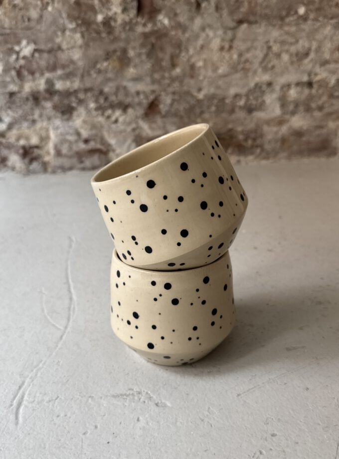 NOIR / DOTS / CUP