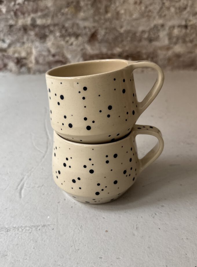 NOIR / DOT / MUG